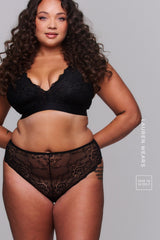 Lauren | Size: 34 DD-F / 16