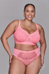 Roxanne | Size: 36 H / 16